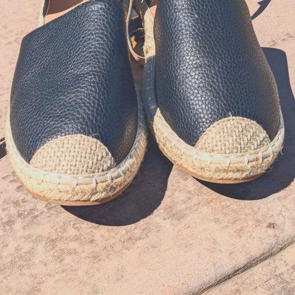 Rockstud Espadrilles Closed-toe with ankle straps,  low platform US size 10. - Picture 6 of 10